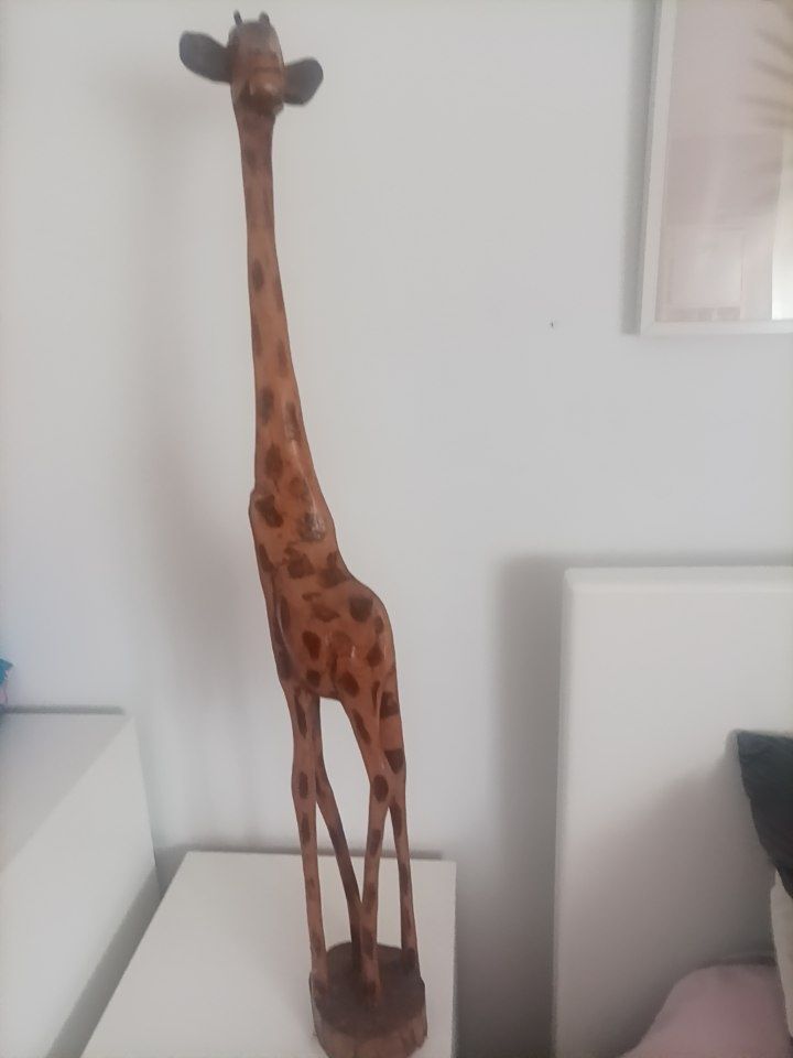 Girafa africana com 95cm de altura