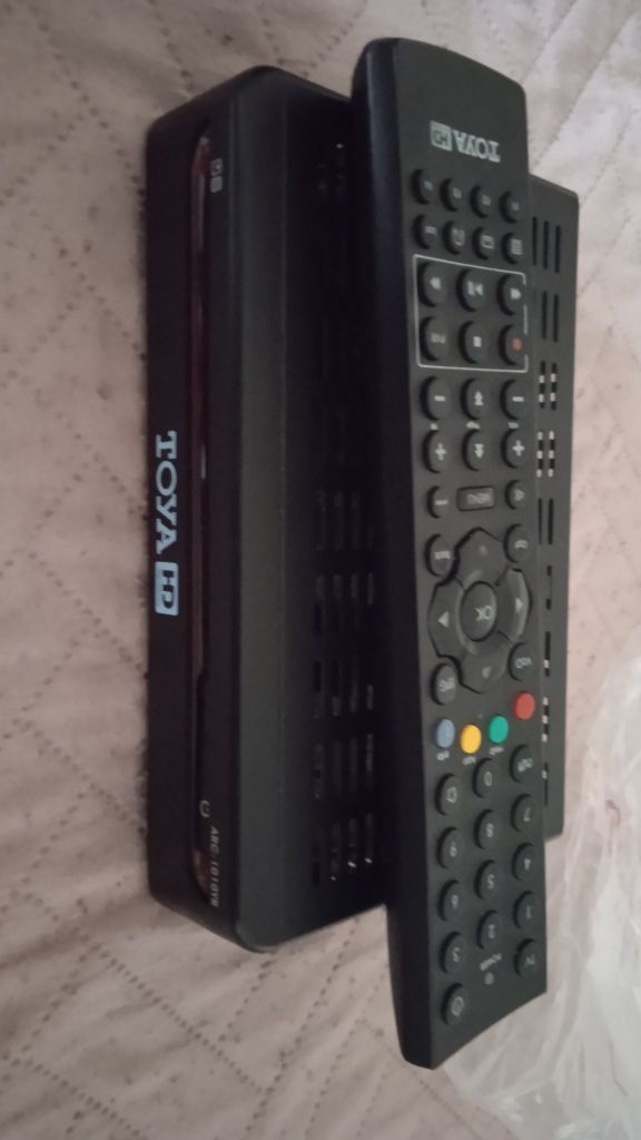 Odbiorniki telewizji cyfrowej ARC-1010YR