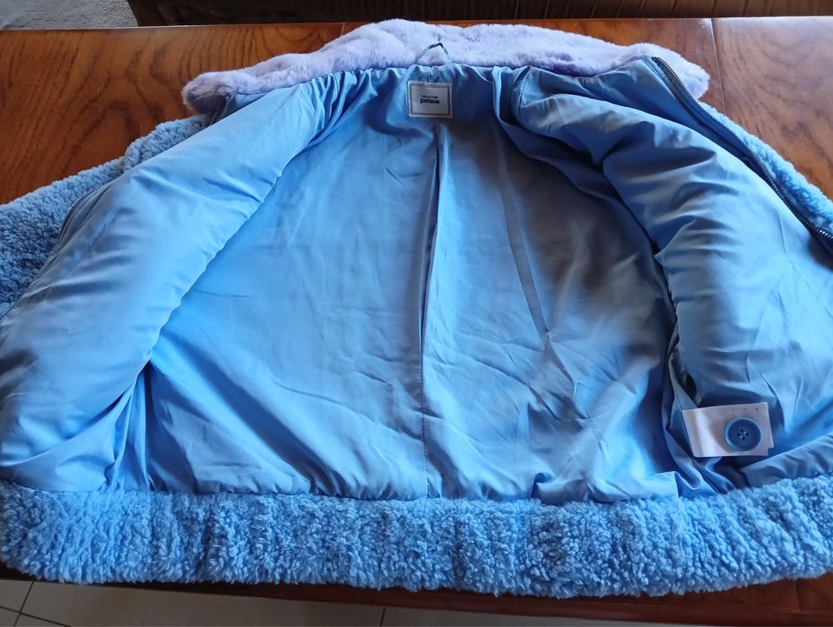 Niebiesko-fioletowe futerko