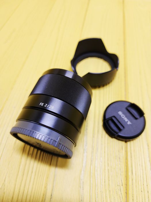 Объектив Sony FE 28 mm f/2.0