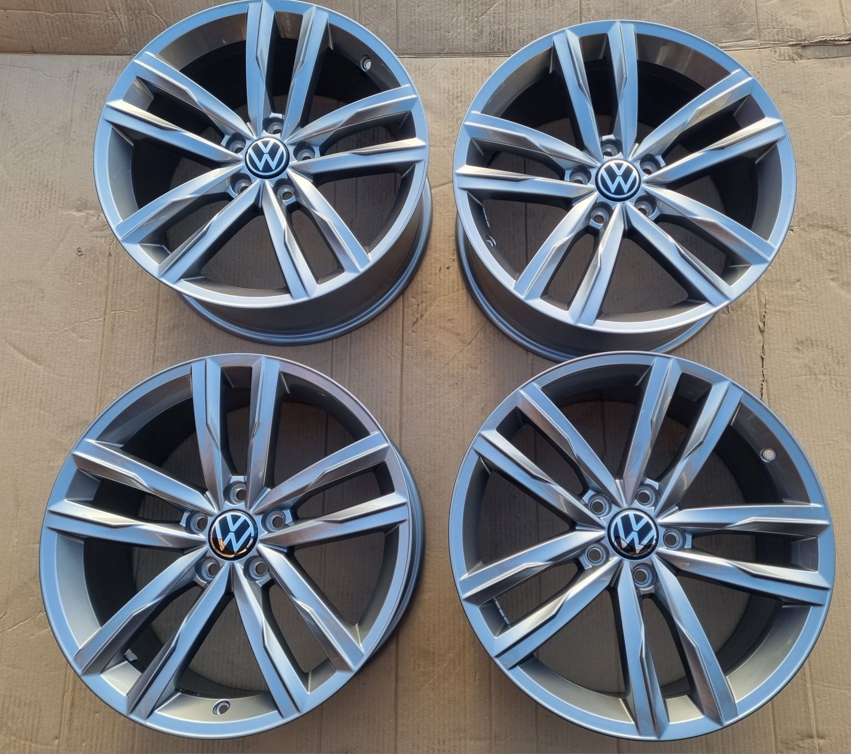 Felgi 18 5x112 Dartford VW Passat B6/B7/B8 CC Arteon Touran Golf Skoda