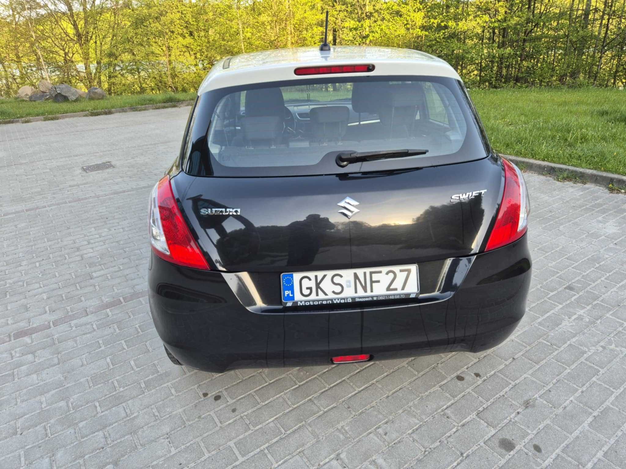 Suzuki Swift 1.2 Black&White 2015r. Benzyna