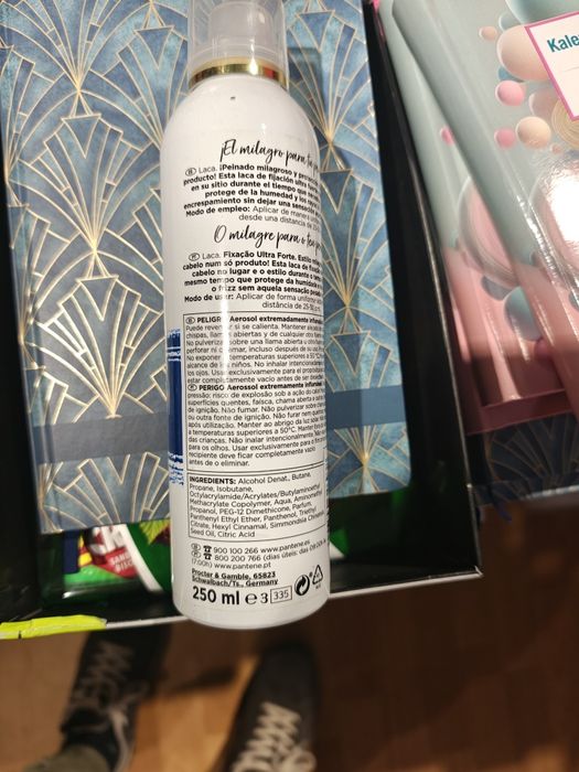 Lakier do włosów pantene 250ml