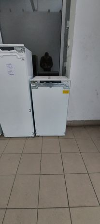 Холодильник під вмонтування AEG