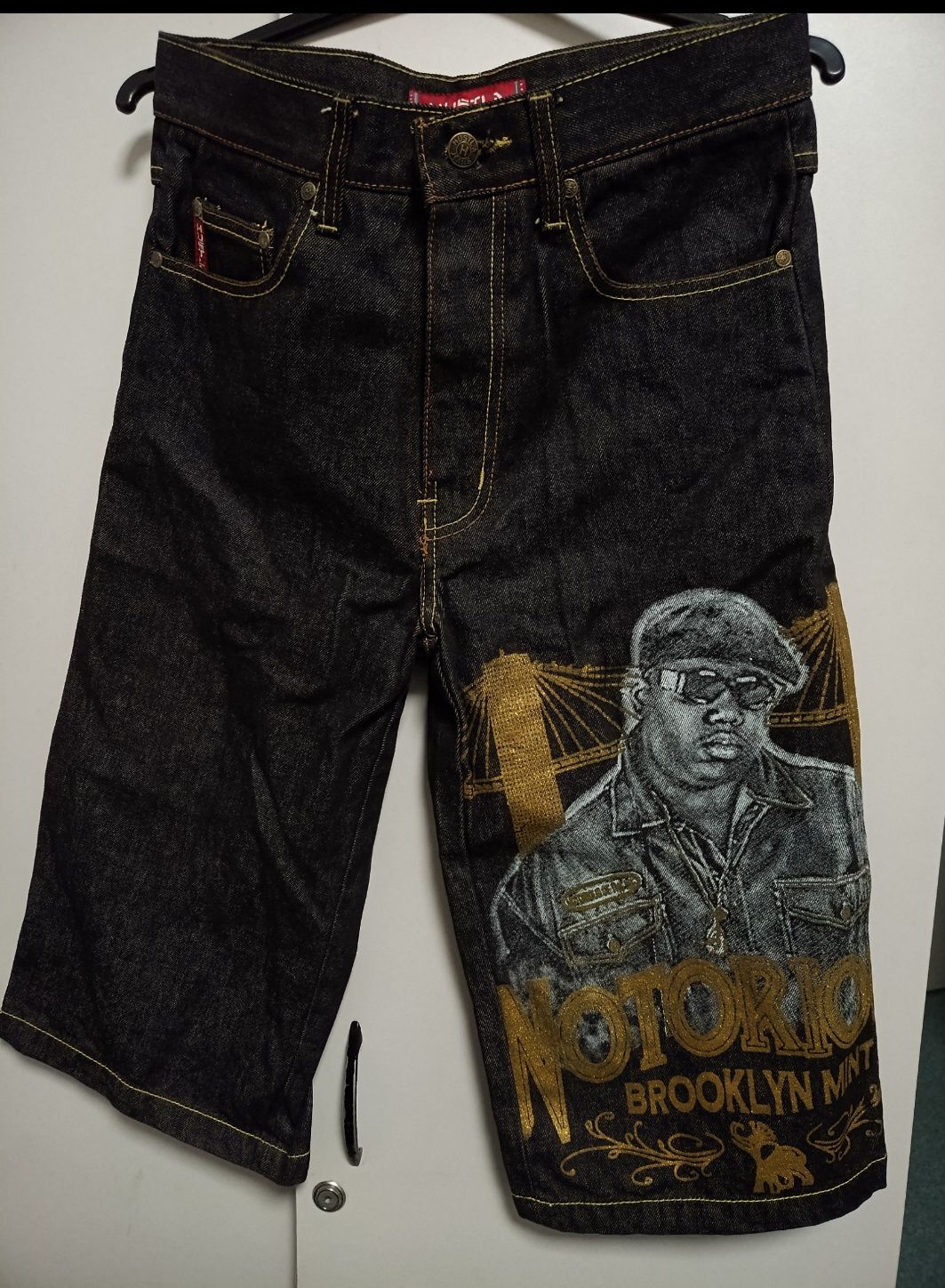Spodnie szorty Hustla. Notorius. Hip Hop