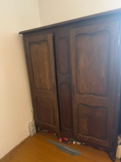 Szafa z Francji do odnowienia