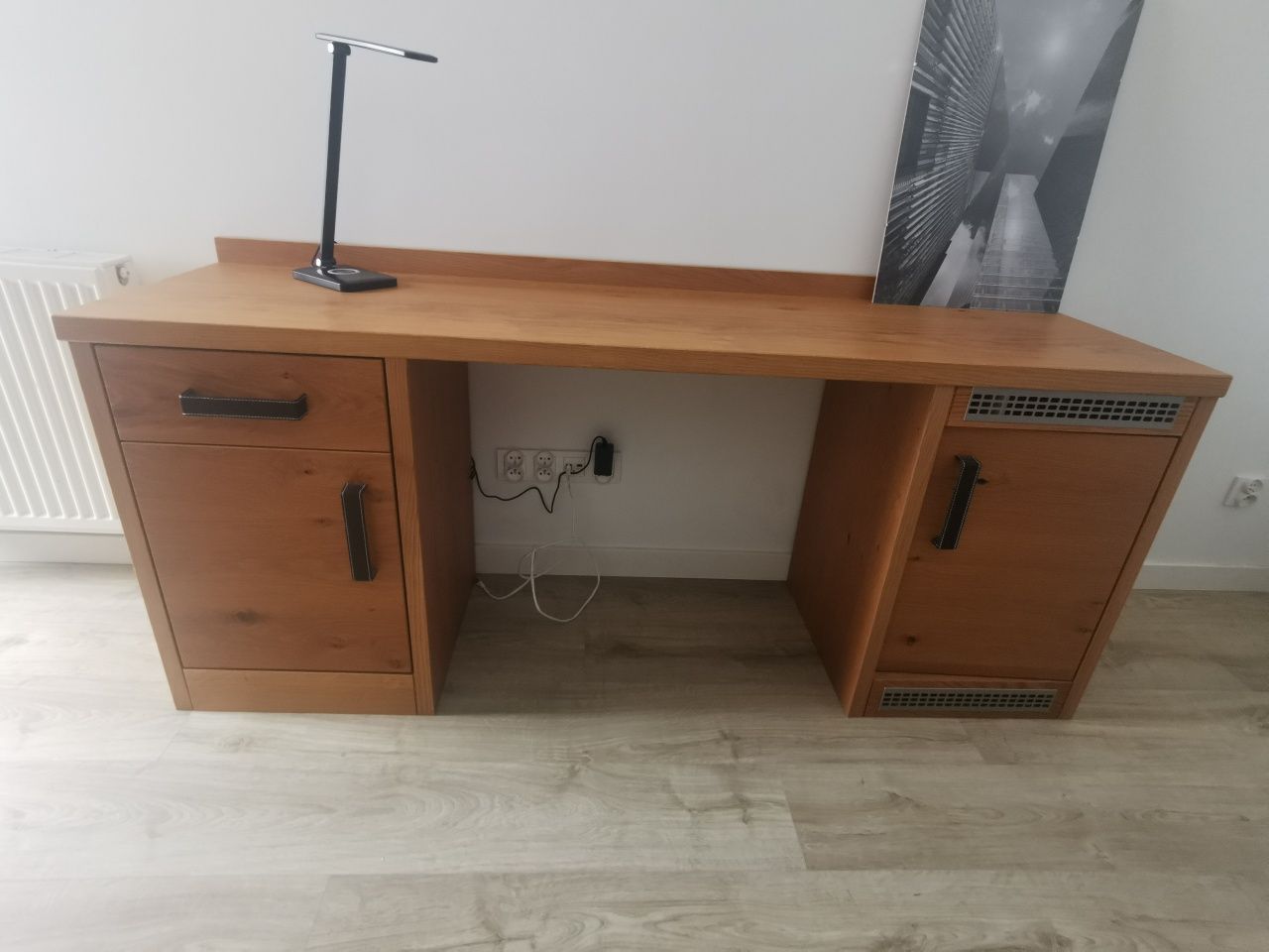 Solidne, drewniane biurko 180cm