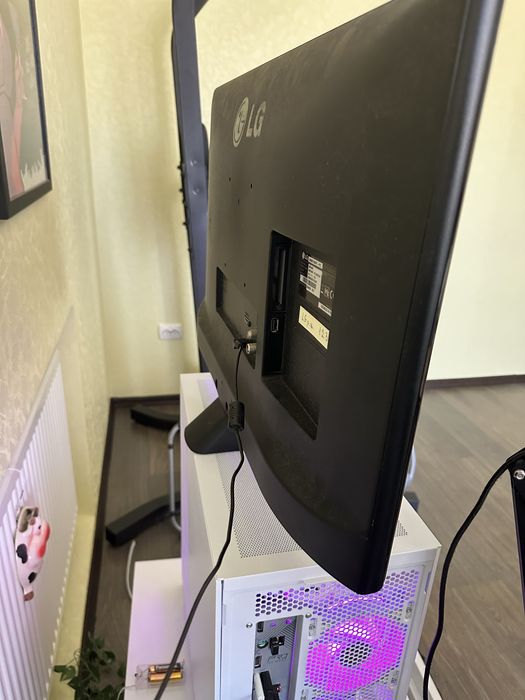 Телевізор LG 28-30inch