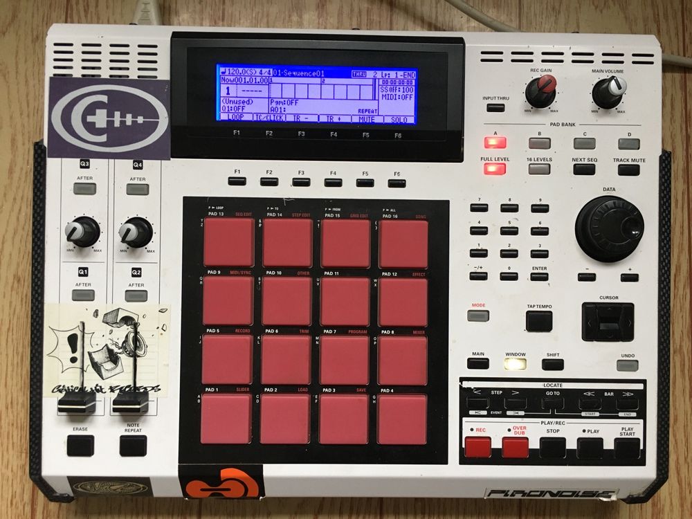 Akai Mpc 2500 SE sampler sekwenser