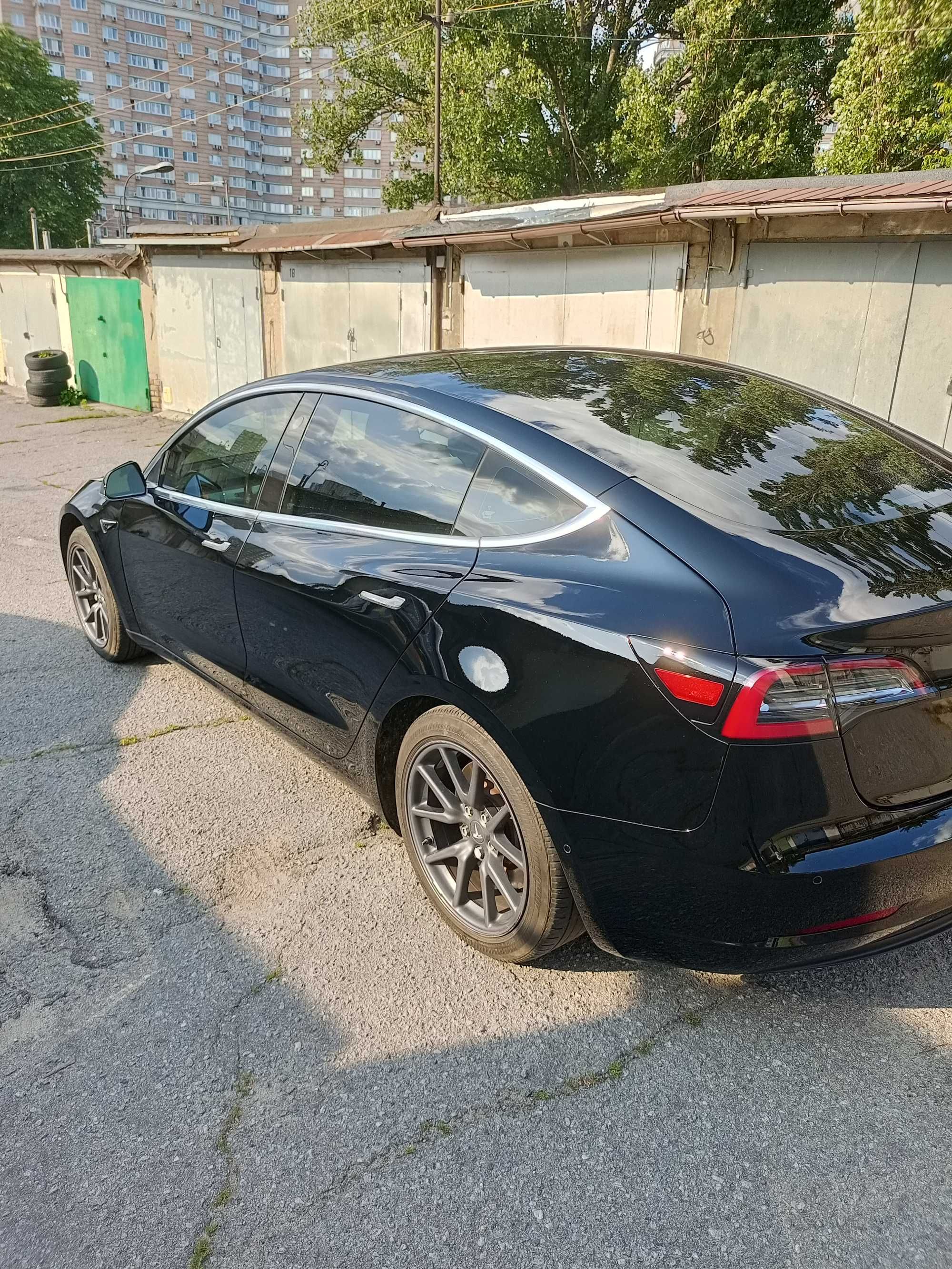 Продам Тесла 3 450 км