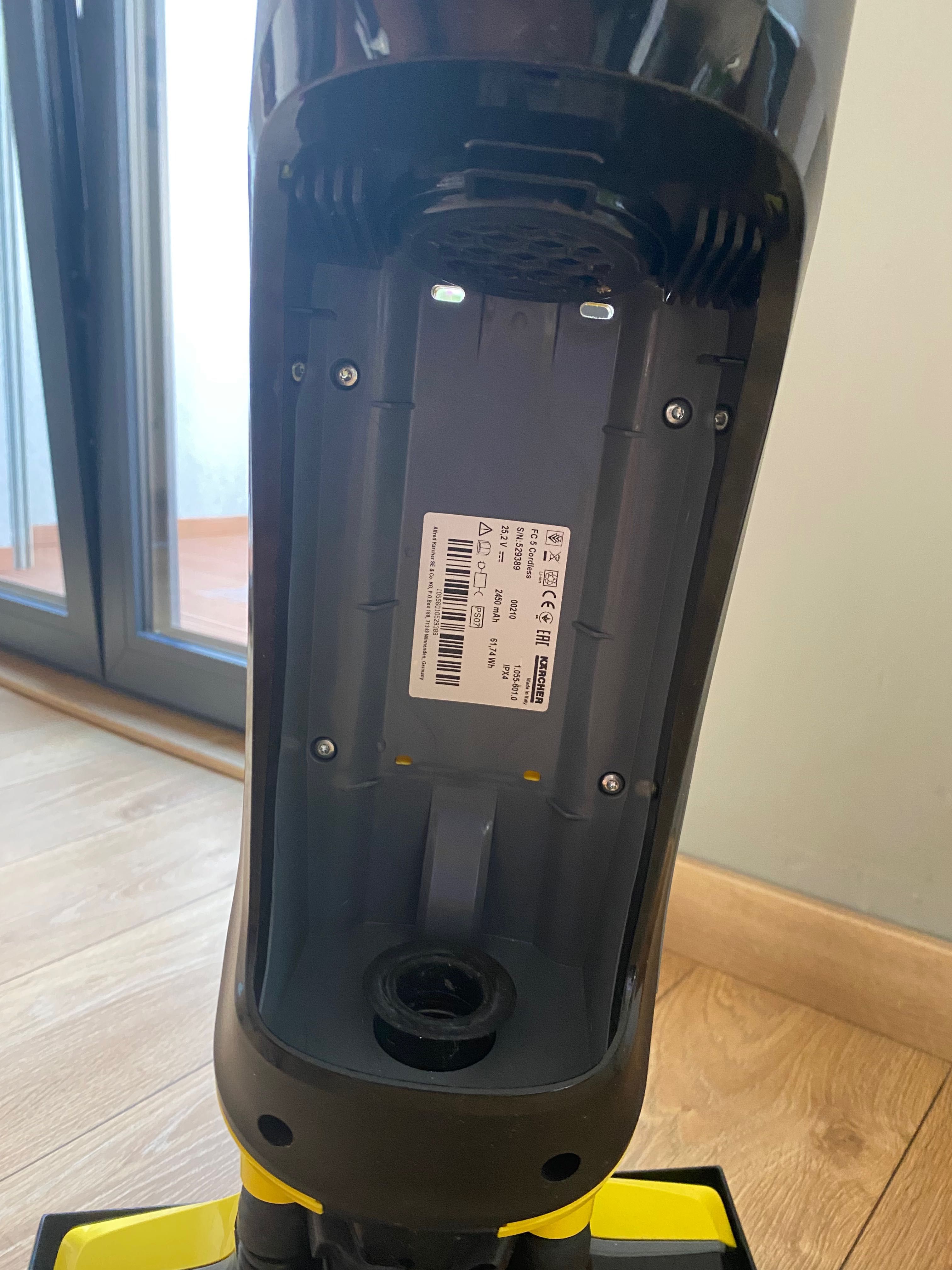 Bezprzewodowy karcher- mop elektryczny K 5 Full Control Home