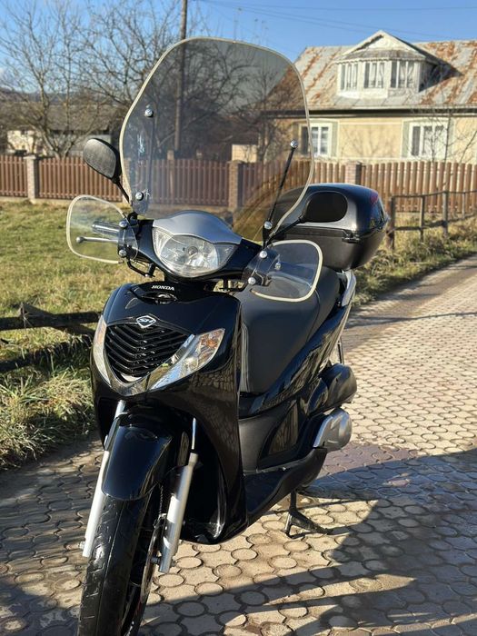 Скутер sh honda 150