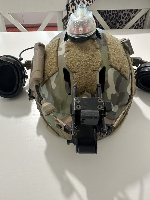 Capacete Airsoft + acessorios