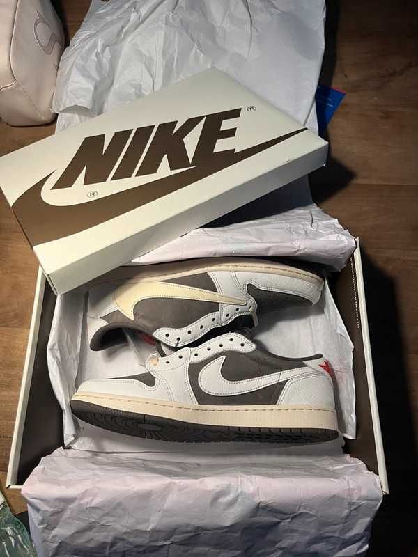 Jordan 1 Retro Low OG SP Travis Scott Reverse Mocha R.40