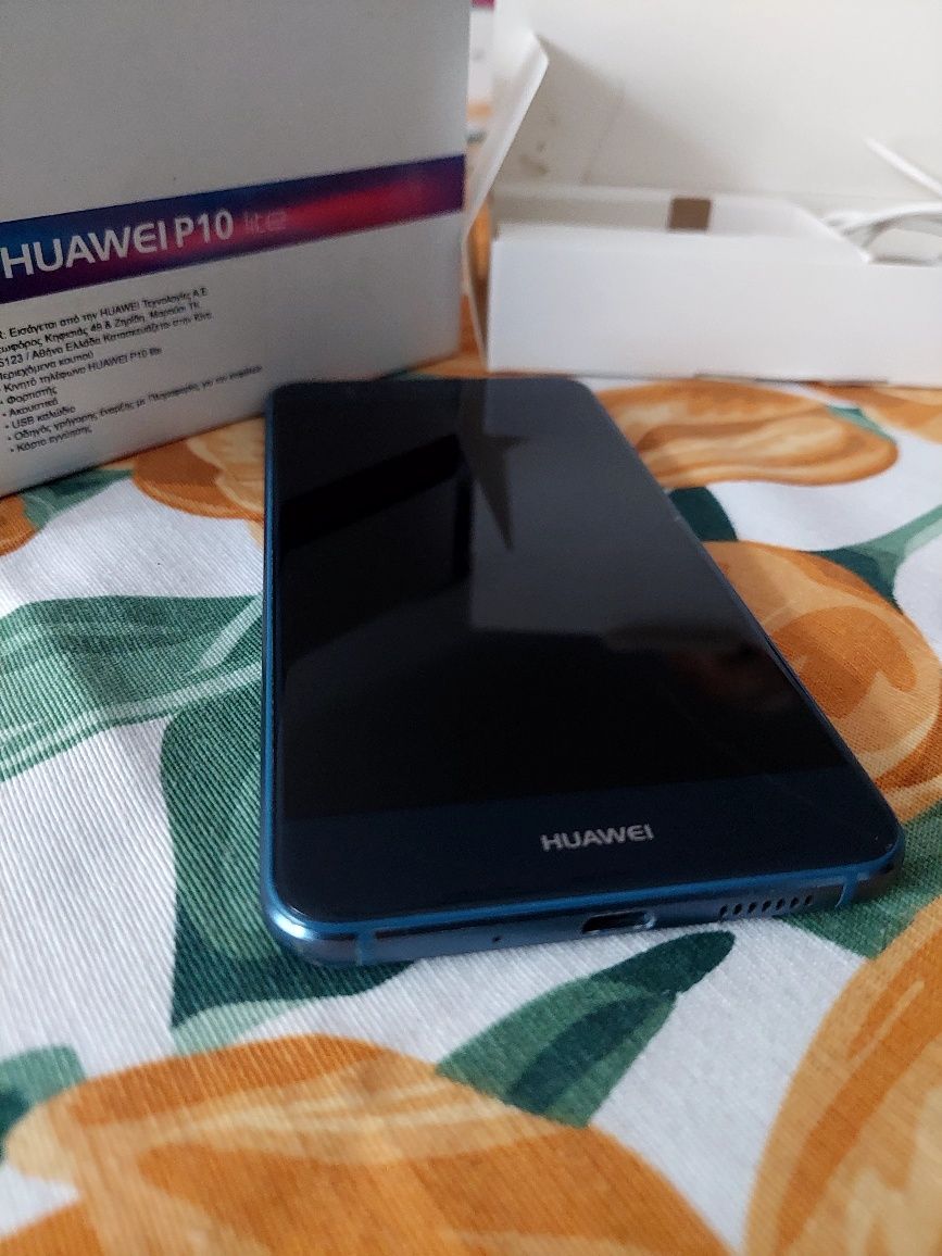 Huawei P10 Lite + ładowarka + słuchawki