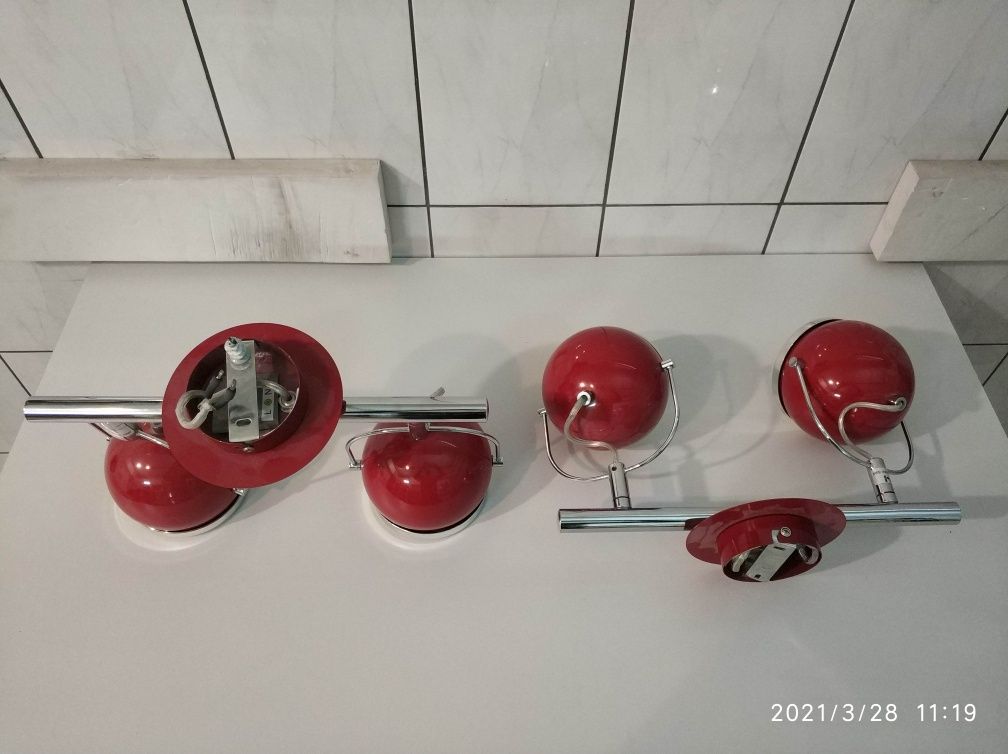 Sprzedam 4 lampy sufitowe LED kule obrotowe, 2 czerwone i 2 białe