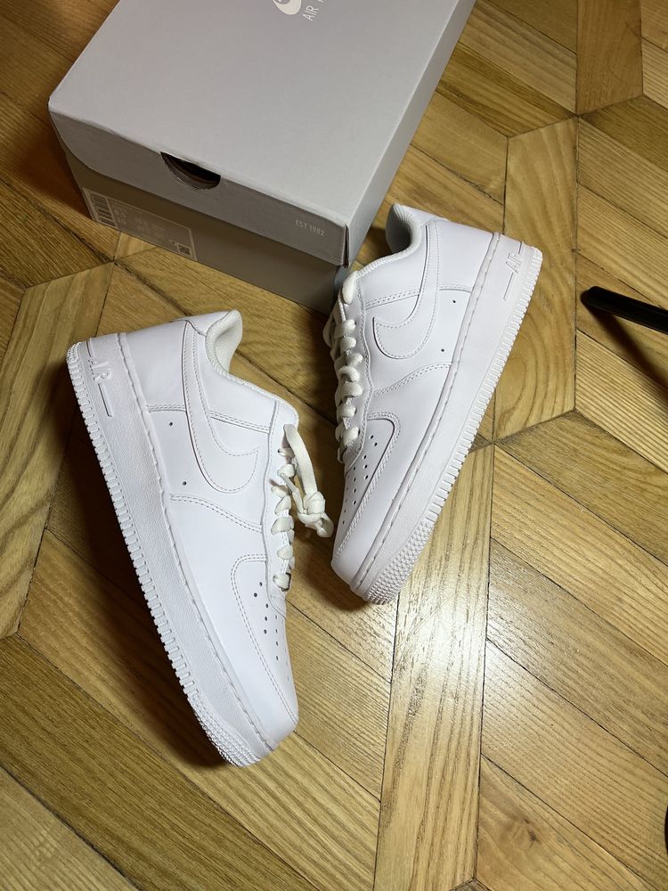 Оригинальные кроссовки Nike AIR Force 1’07 white