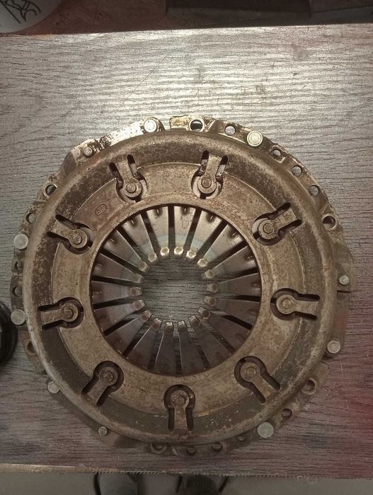 Komplet sprzęgła Luk audi 1.8 T 2002r