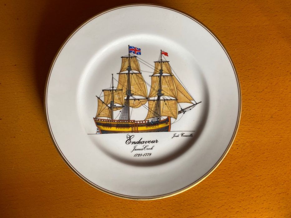 Vista Alegre, 12 Pratos Navios dos Descobrimentos. Colecção completa.