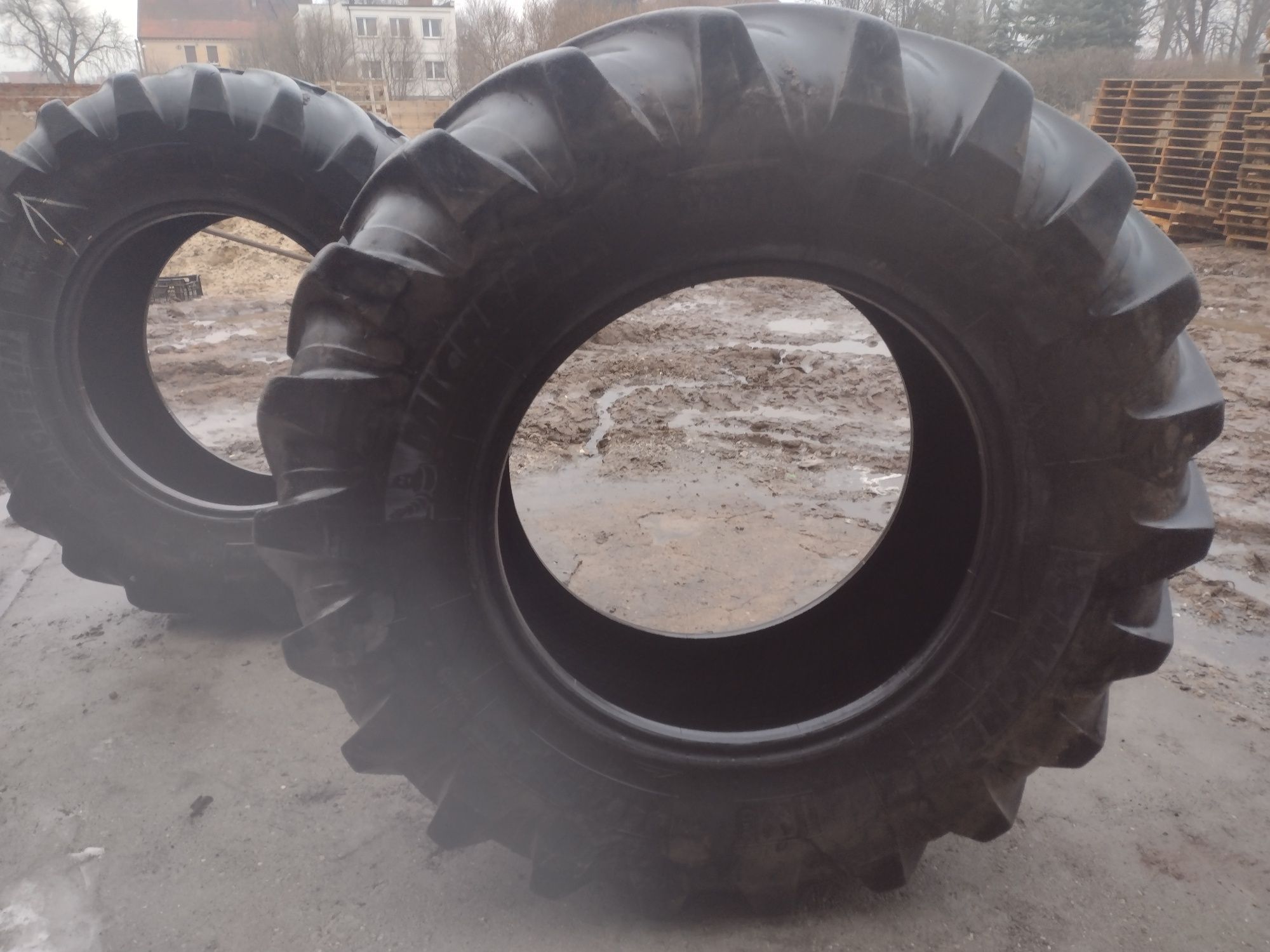 Sprzedam opony  Michelin 16.9 440/80 r 28