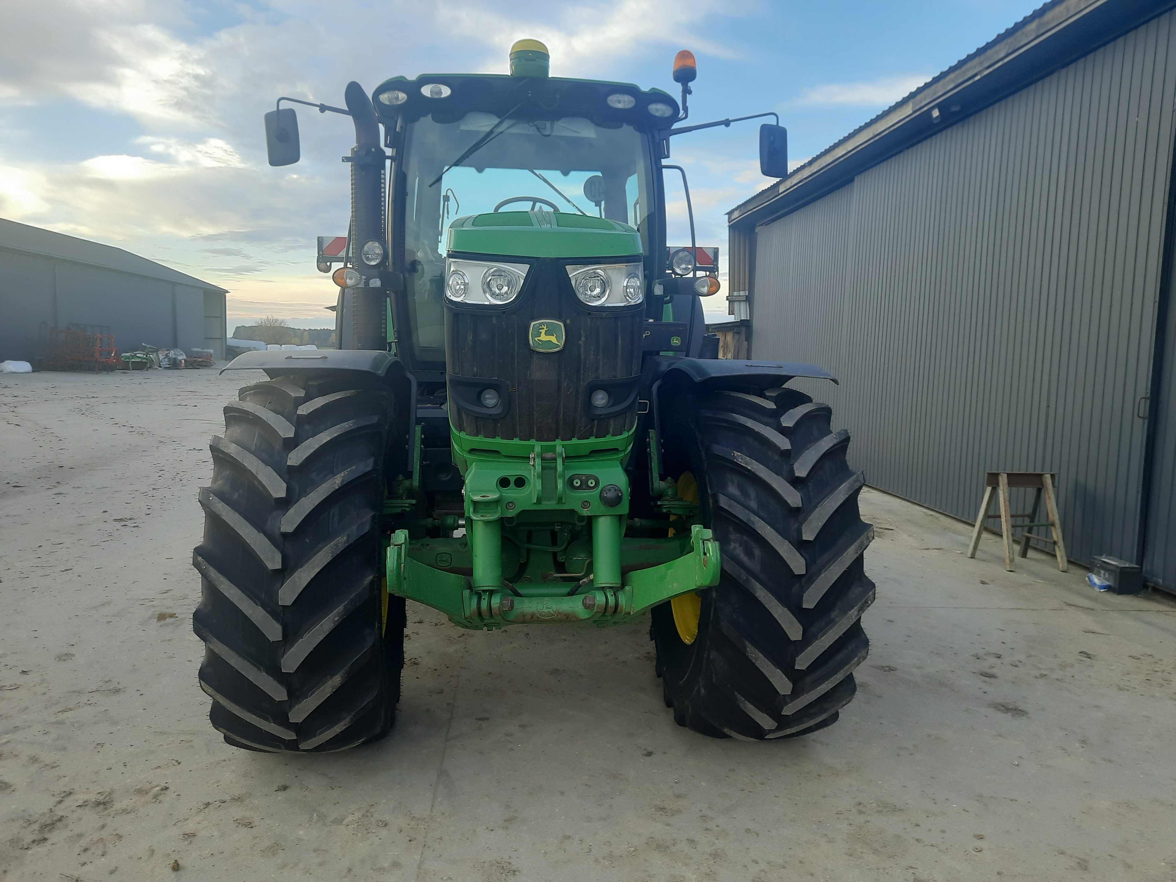 John Deere 6210 R Direct Drive