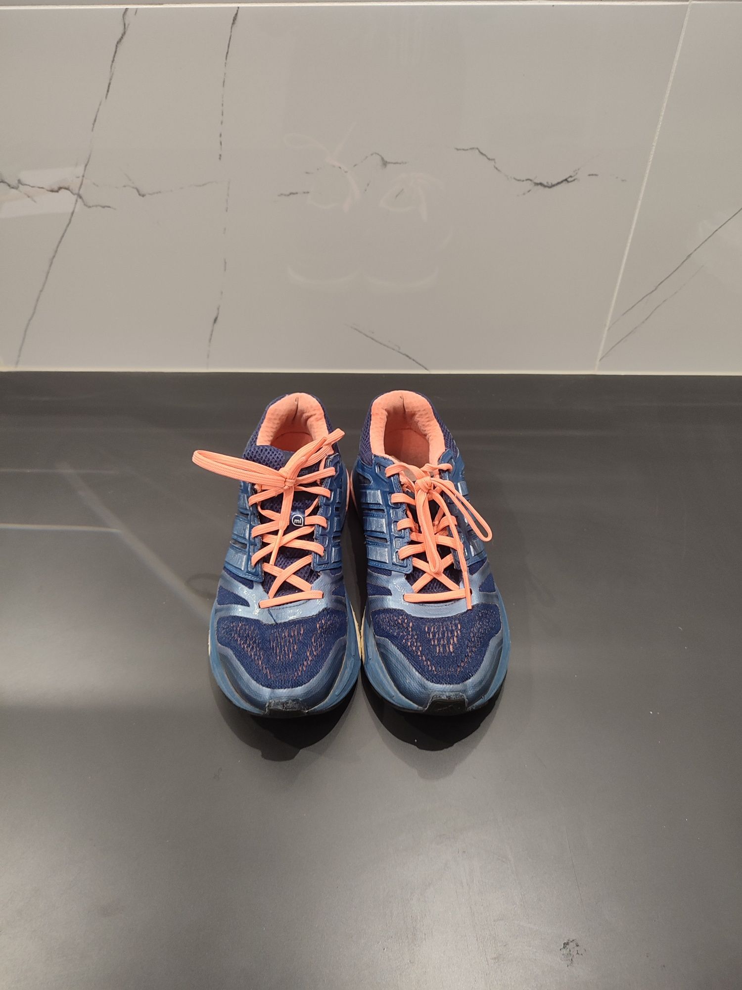 Granatowe buty Adidas Supernova 38