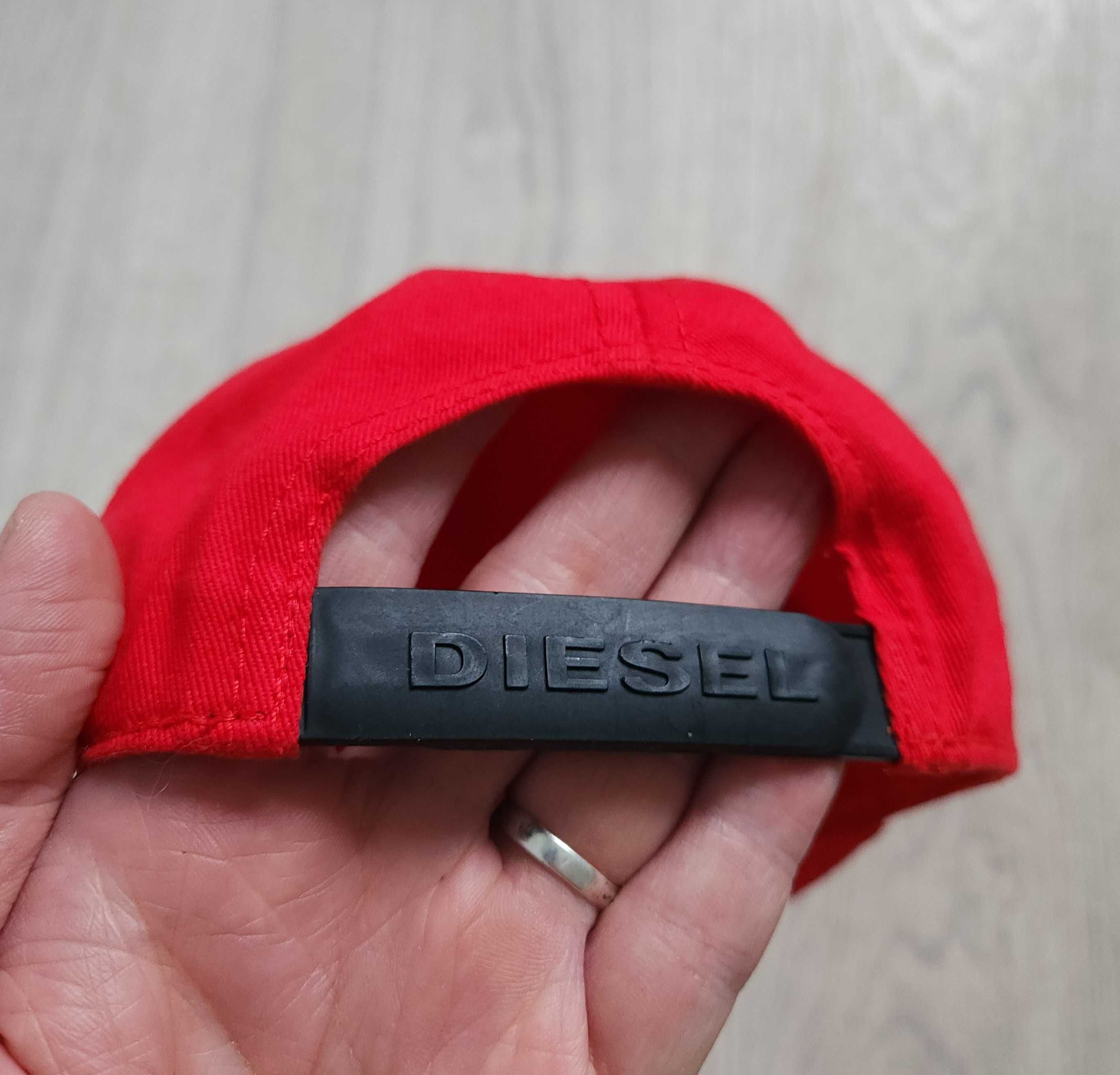 Diesel бейсболка
