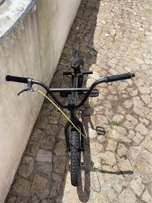 BMX scott a andar
