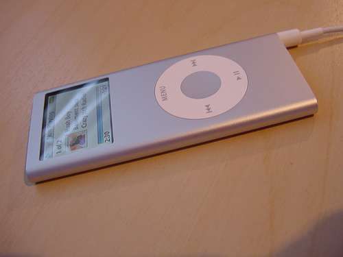 Odtwarzacz MP3 Apple iPod nano 4GB
