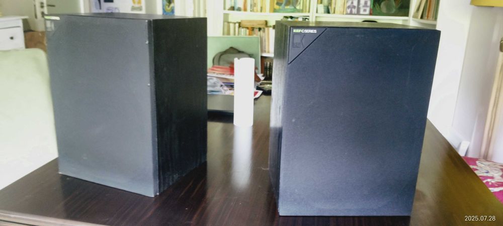 Colunas de som KEF C20