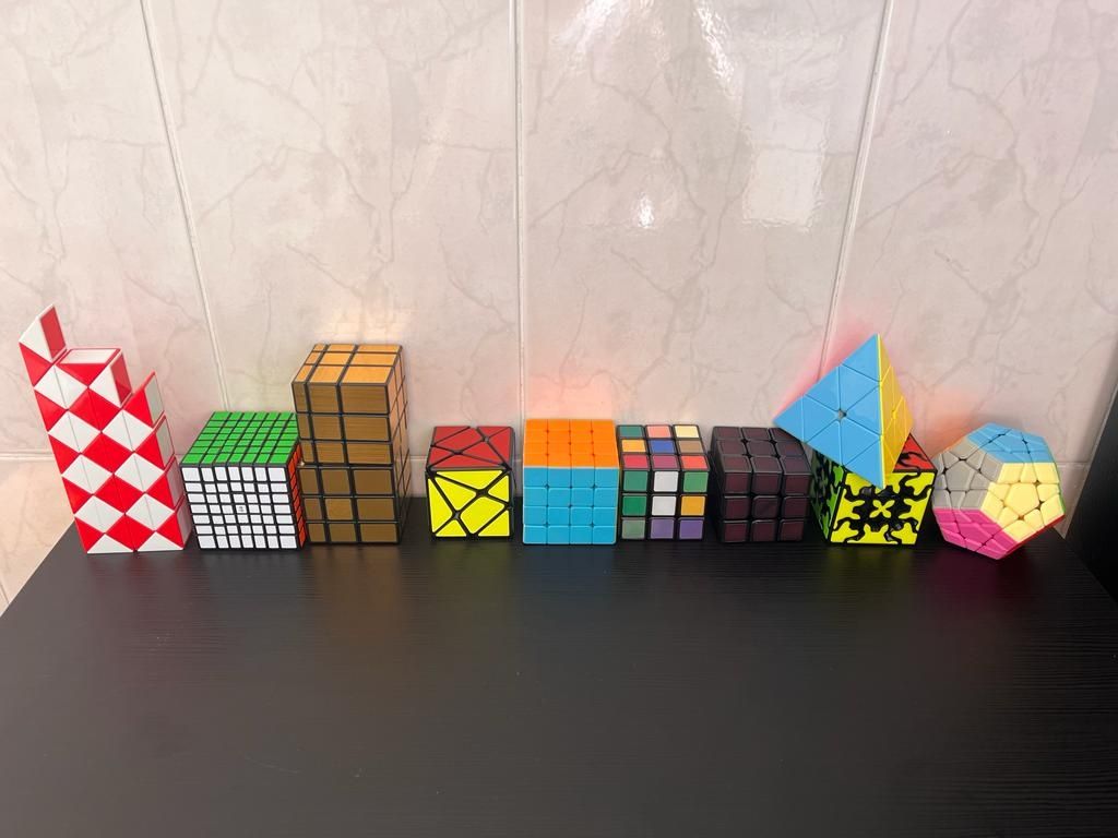 Cubos Rubik variado