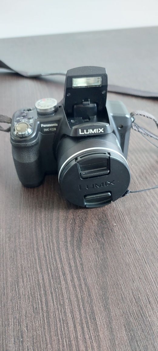 Câmera Fotográfica Panasonic Lumix DMC-FZ28