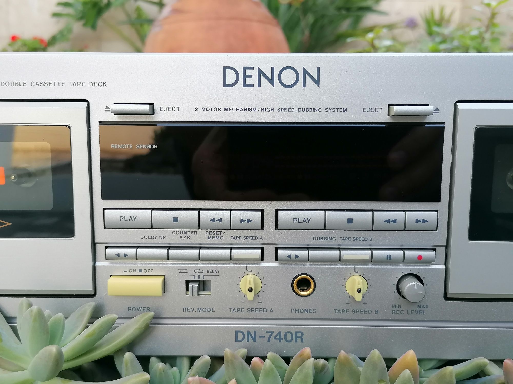 Leitor e gravador Denon DN-740R