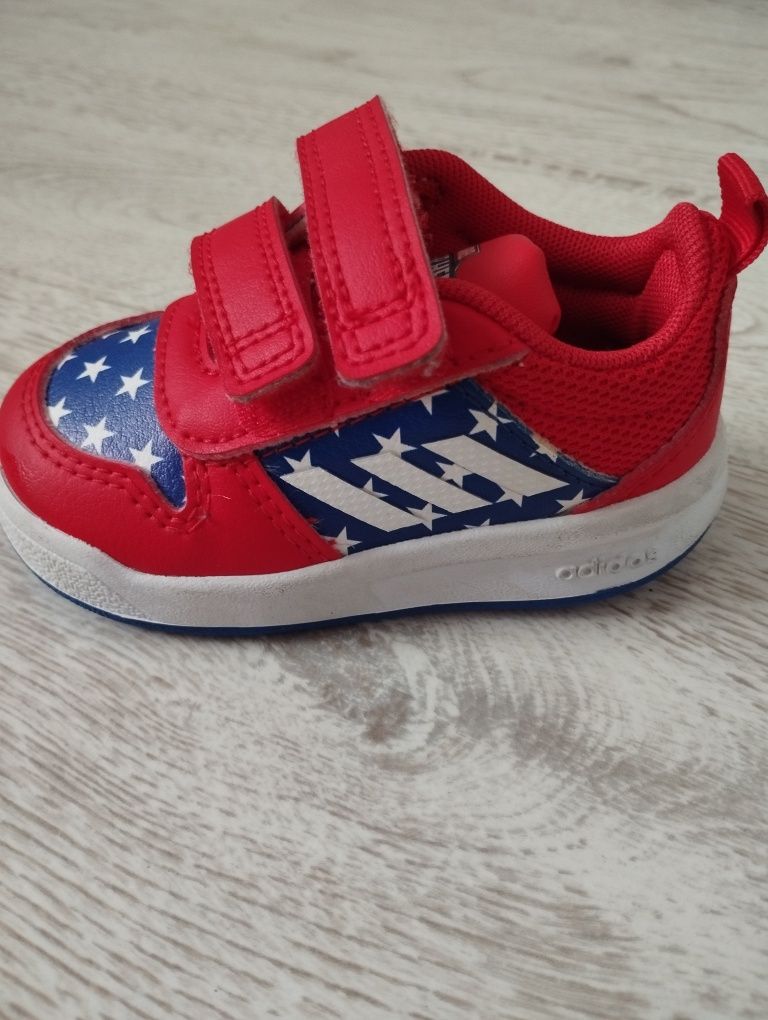 Buty Adidas Marvel rozmiar 19