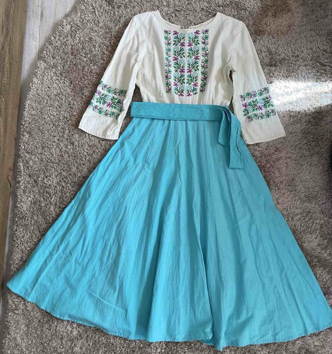 Сукня вишиванка. Розмір-S-M, льон