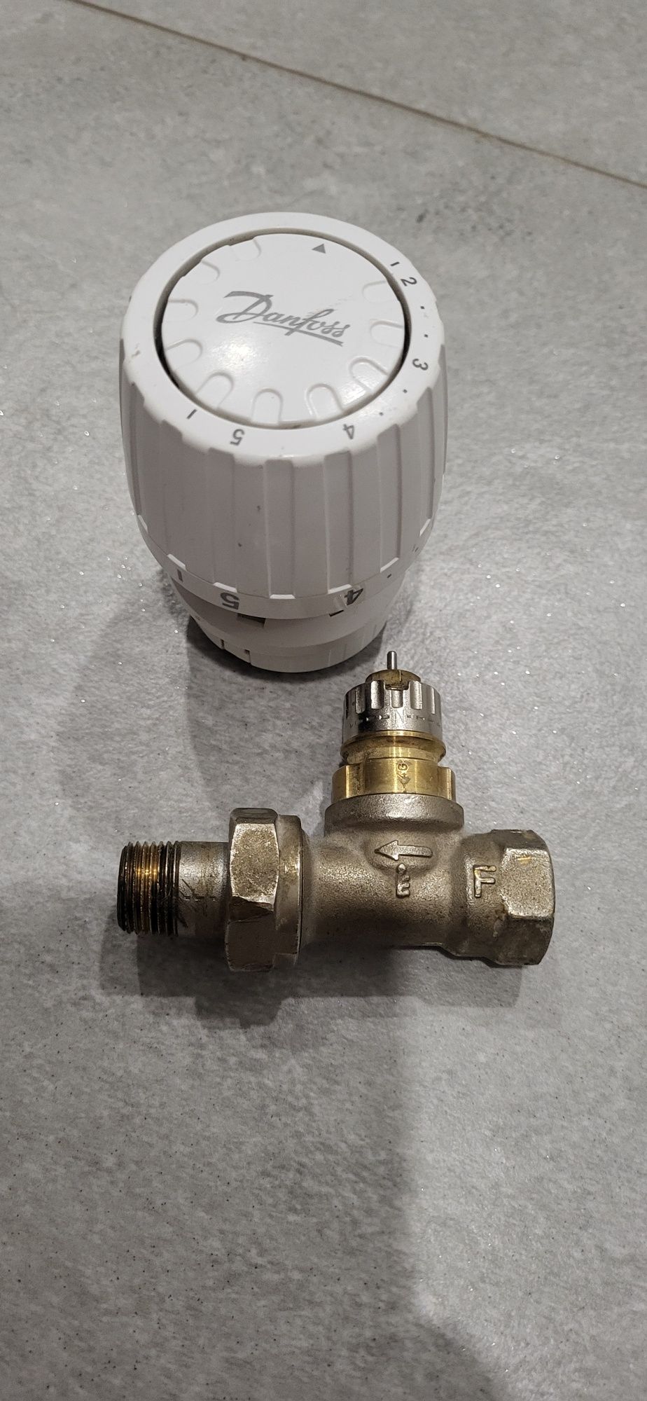 Glowica termostatyczna danfoss