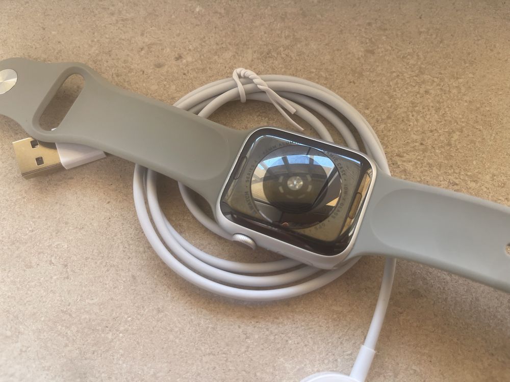 Apple watch 4 44mm cinza