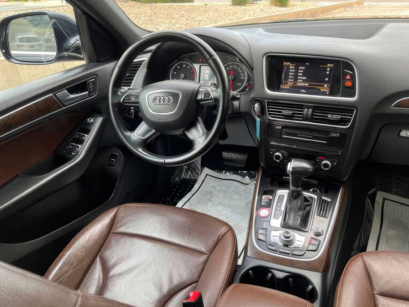 audi    	q5	2017