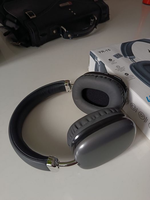 Продам наушники нові