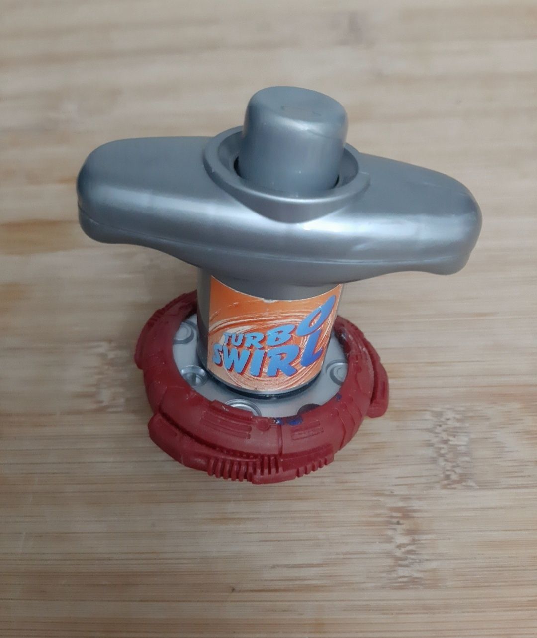 Beyblade com suporte para lançar