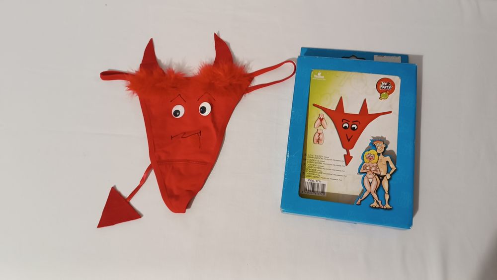 Tanga diabinha. Nova em caixa. S/M