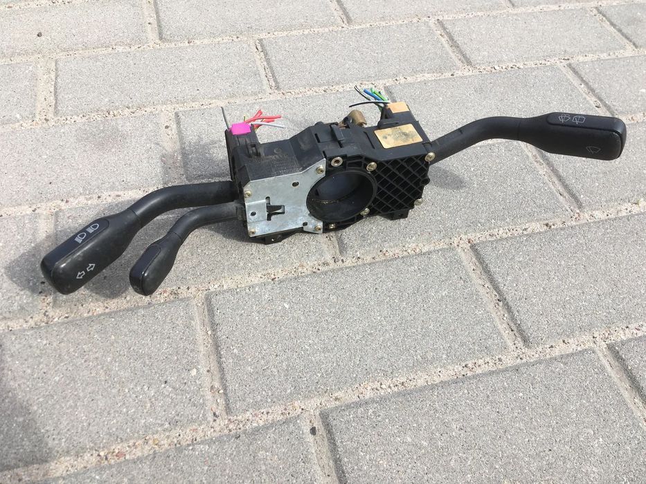 PRZEŁĄCZNIK ZESPOLONY AUDI A4 B5 (94-01) 4D0953513