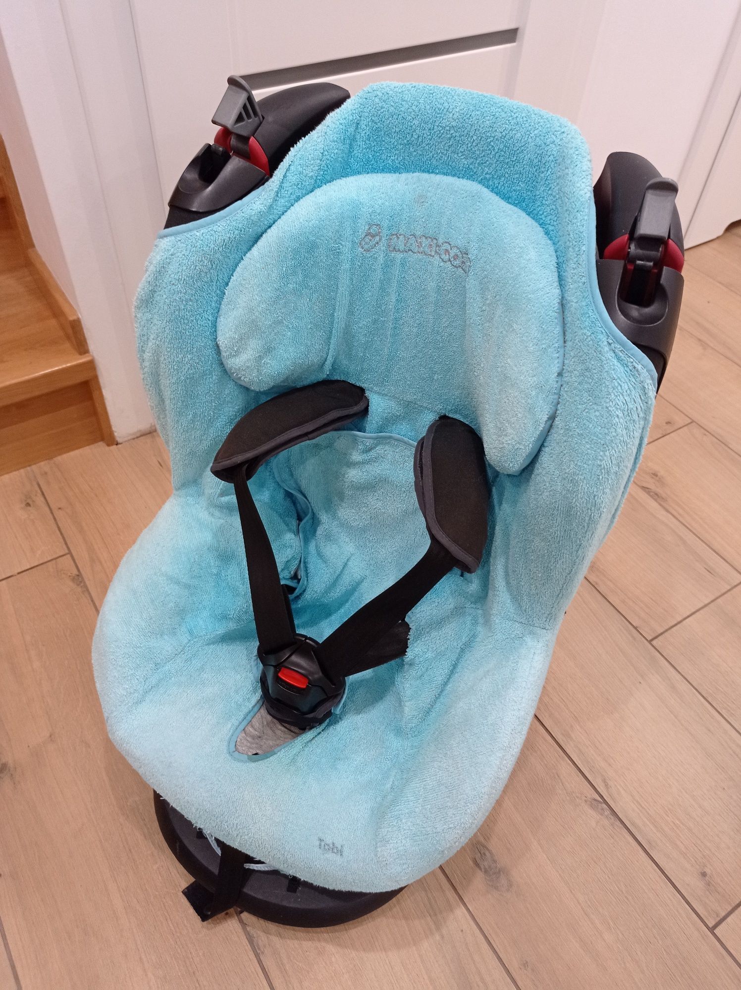 Foteliki samochodowy Maxi Cosi Tobi 9-18 kg