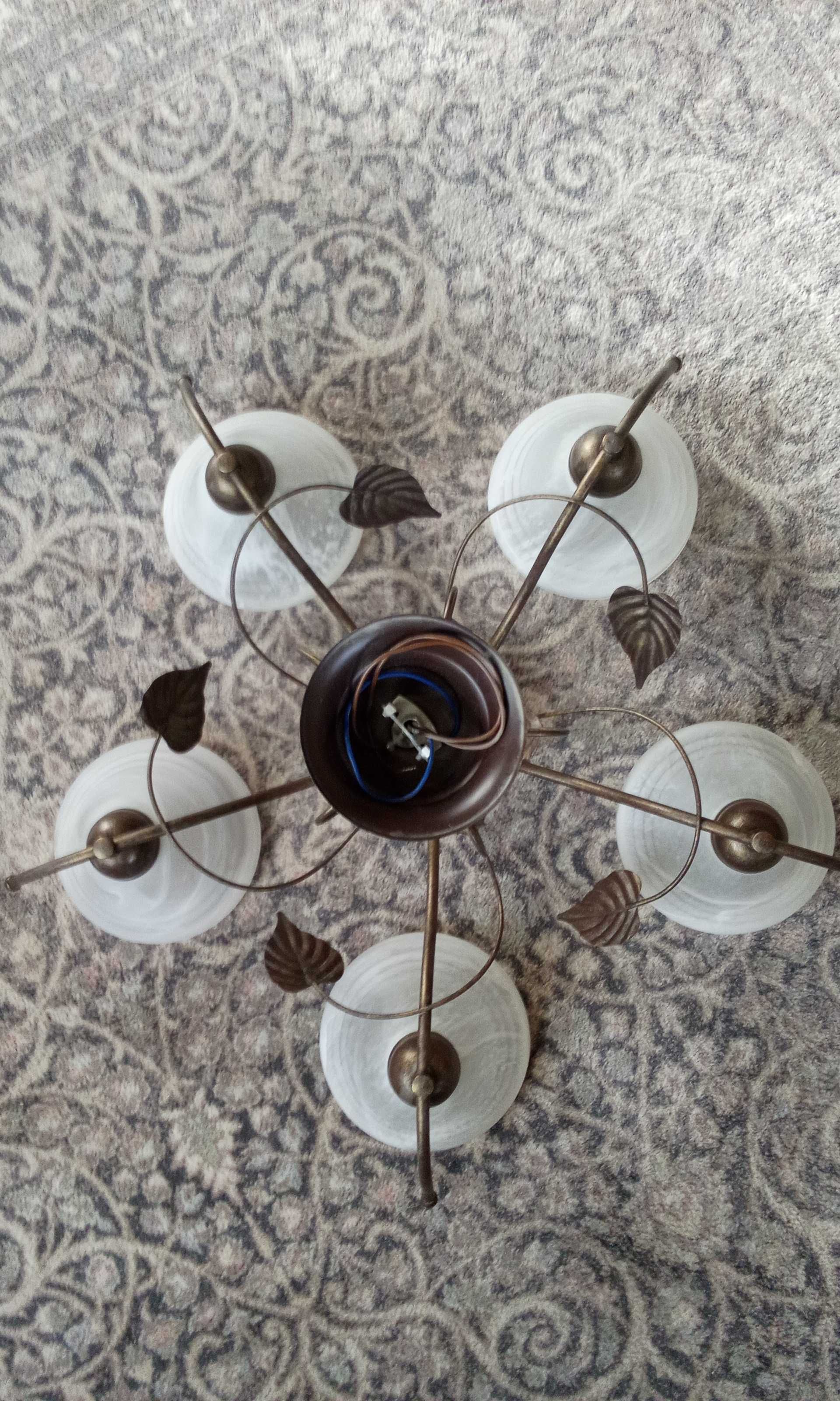 Żyrandol na 5 żarówek do salonu