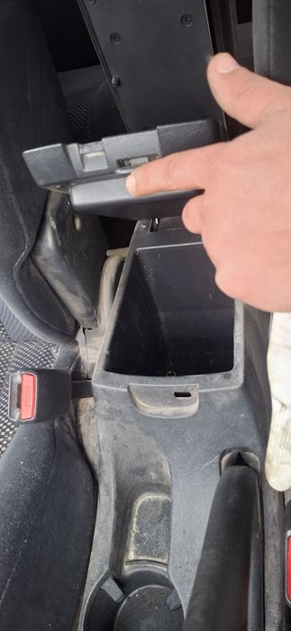 Плафон салону підлокітник хундай туксон 2007р