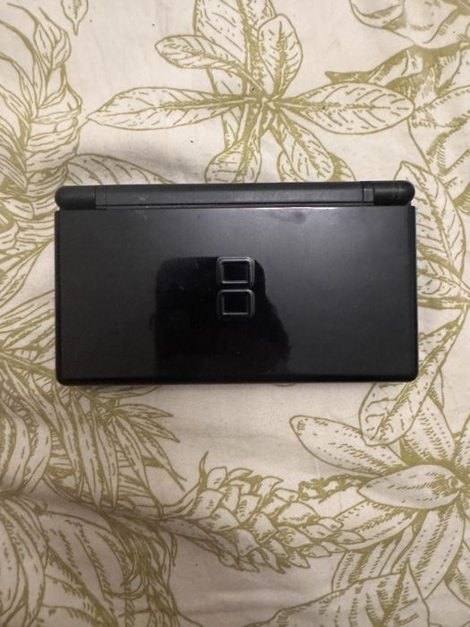 Nintendo DS Lite