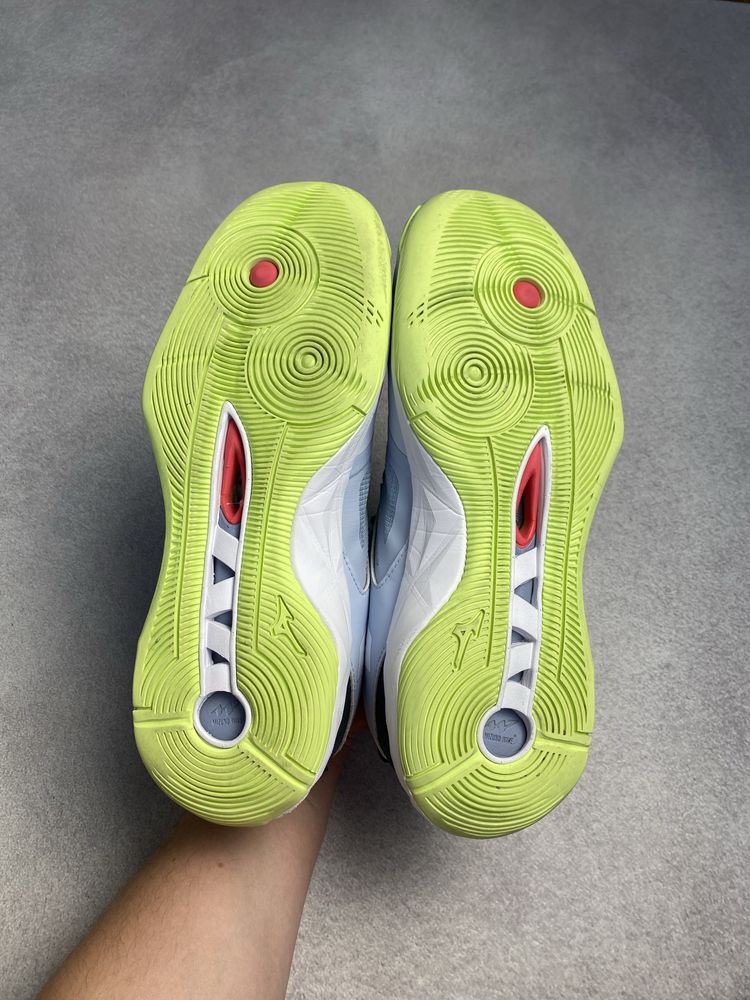 Mizuno wave Momentum 43розмір Lightning rider solar prophecy