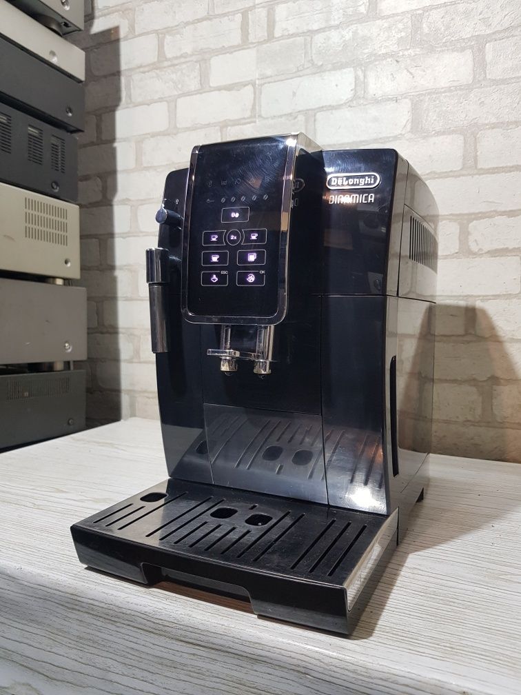 Кавомашина/кофемашина Delonghi Dinamica 350.15 б/у з Німеччини