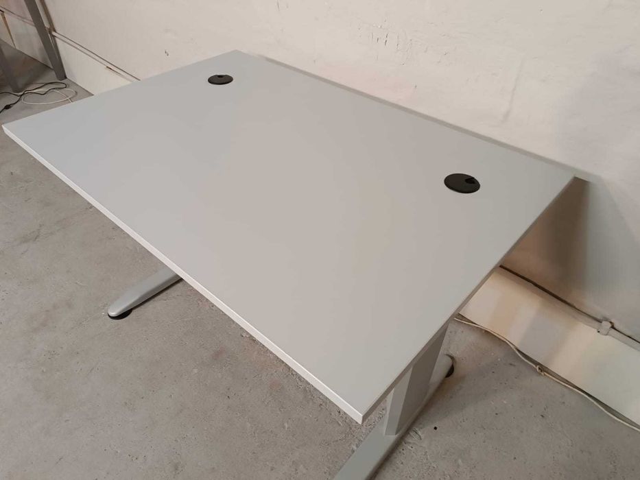 Biurko z regulacją wysokości 120x80x64-82