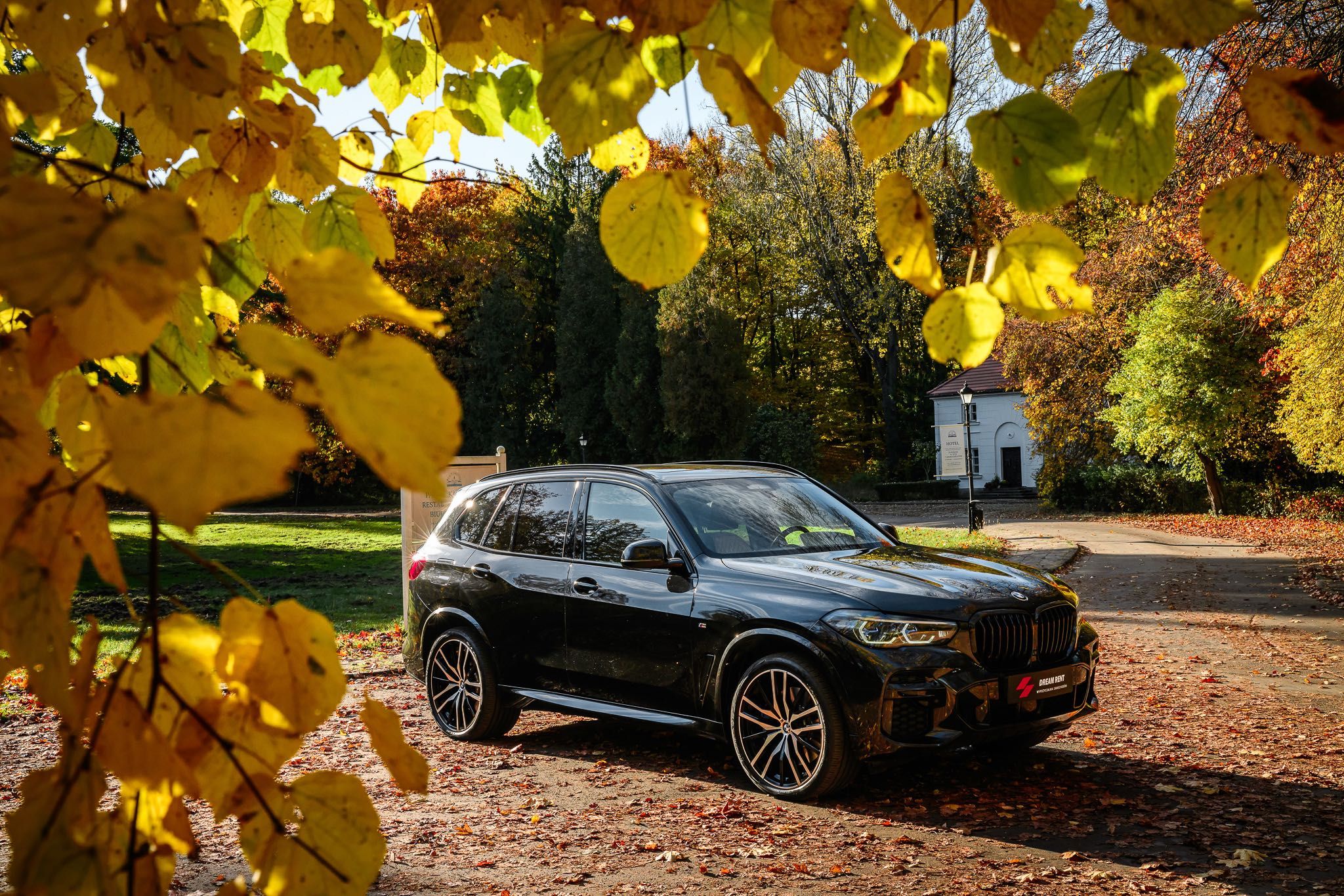 Wynajem SUV BMW X5 40d xDrive M Sport Wypożyczalnia samochodów